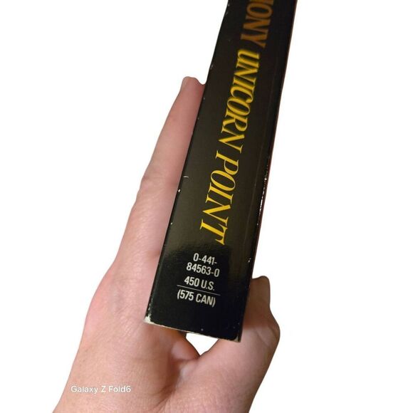 Unicorn point by Piers Anthony - ace fantasy books - isbn 0441845630 - Picture 4 of 6